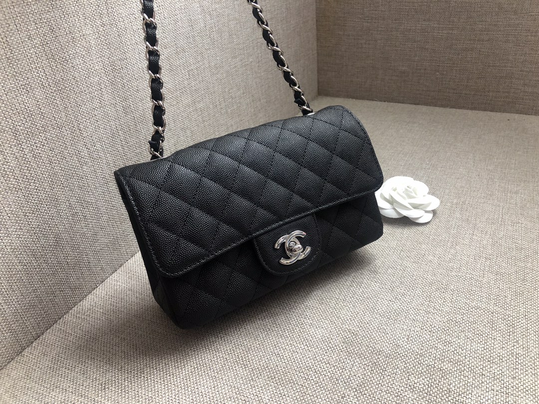 Small Classic Flap Caviar Bag A01116 Black/Silver